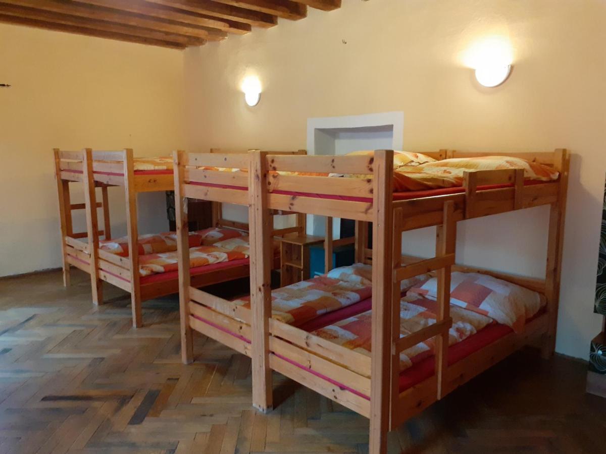 Hostel Skautsky Dom Banská Štiavnica Eksteriør bilde