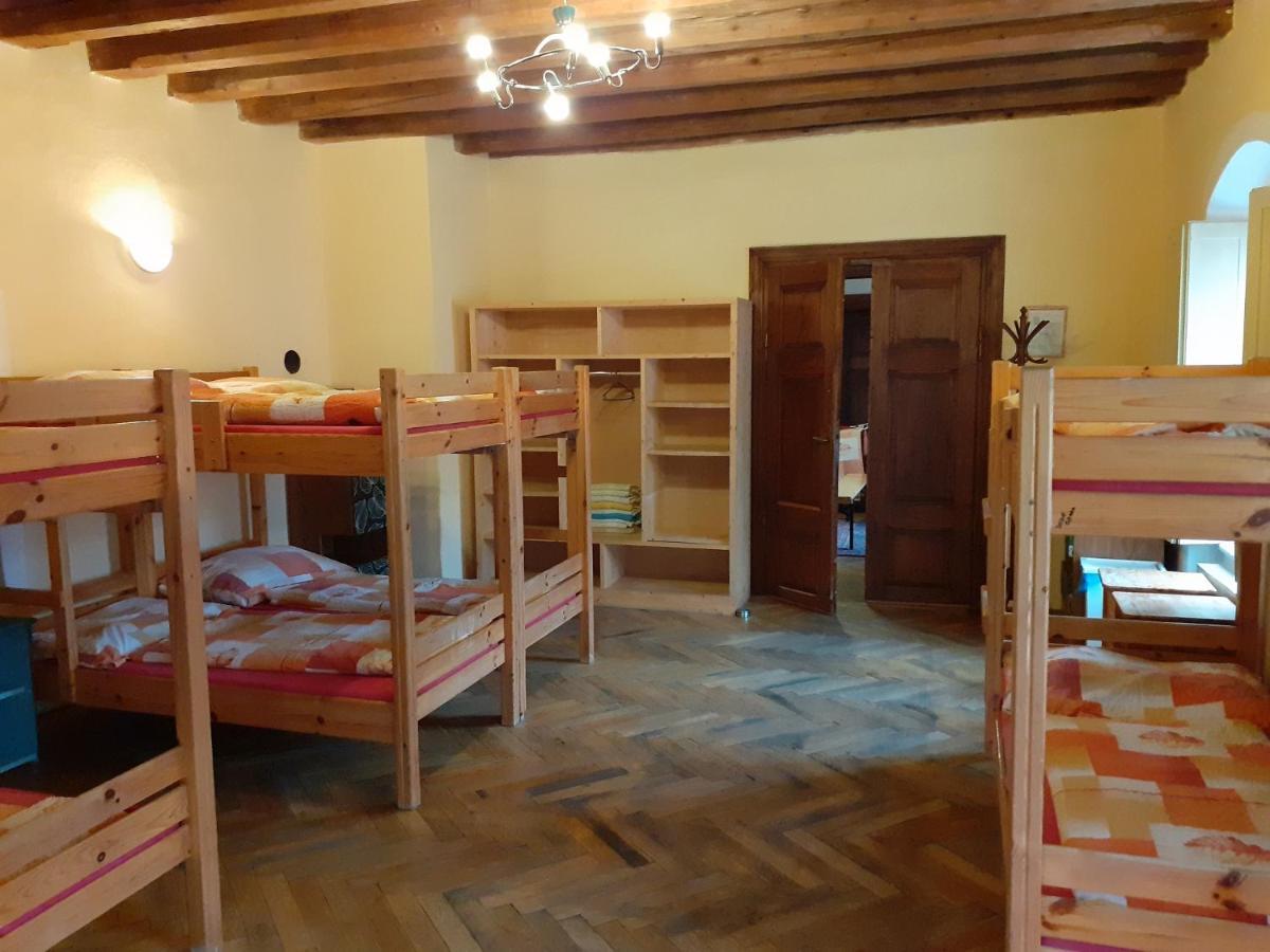 Hostel Skautsky Dom Banská Štiavnica Eksteriør bilde