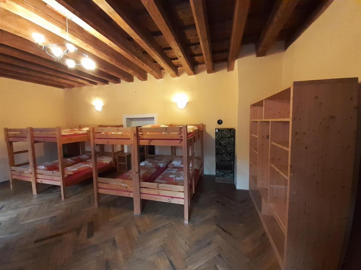 Hostel Skautsky Dom Banská Štiavnica Eksteriør bilde