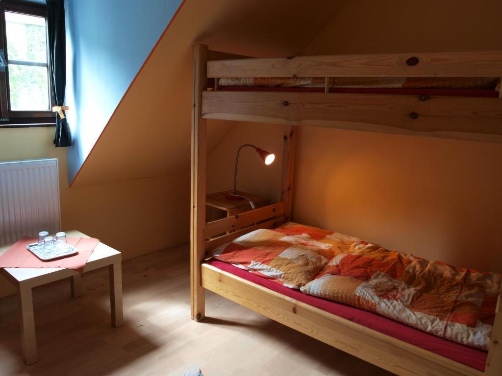 Hostel Skautsky Dom Banská Štiavnica Rom bilde